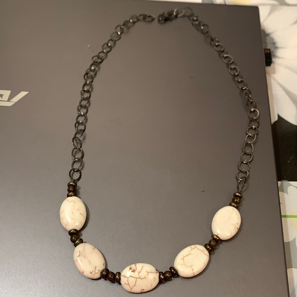 Ladies necklace
